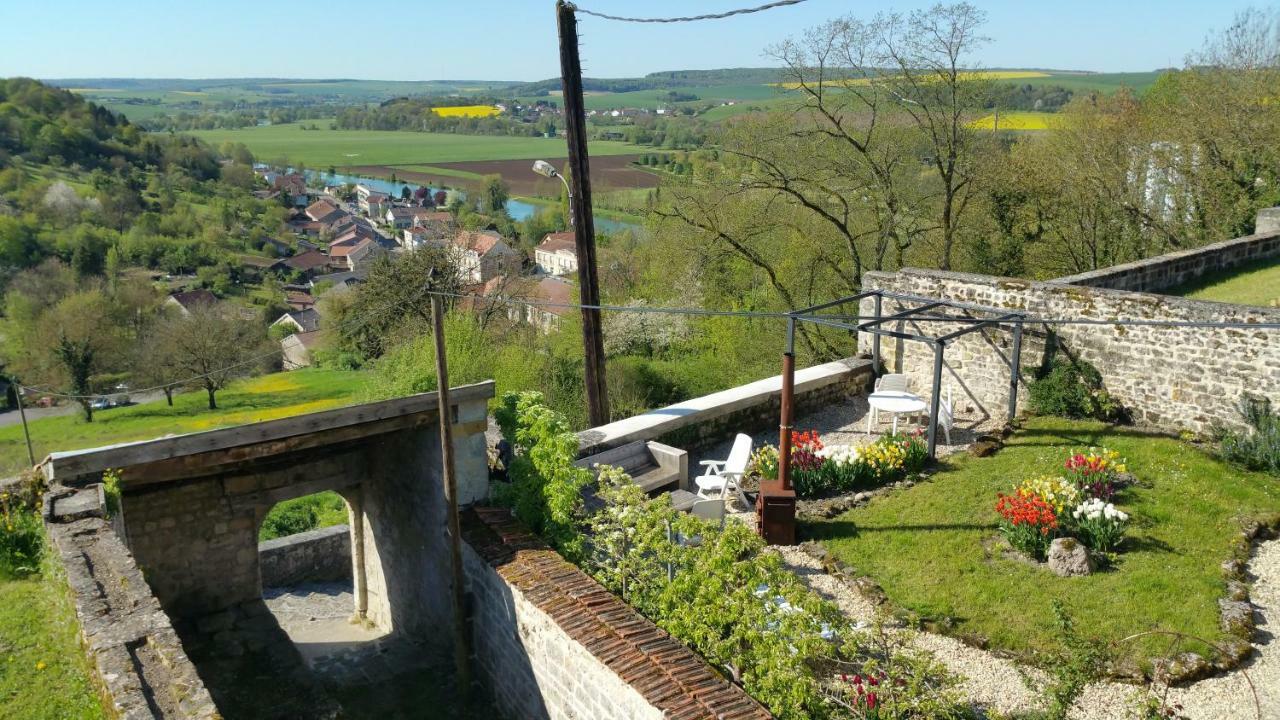 B&B Chez Fouchs - Chambre D'Hotes Dun-sur-Meuse Exterior foto