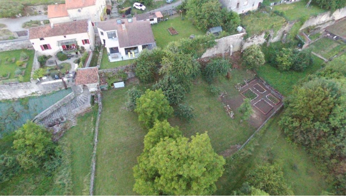 B&B Chez Fouchs - Chambre D'Hotes Dun-sur-Meuse Exterior foto